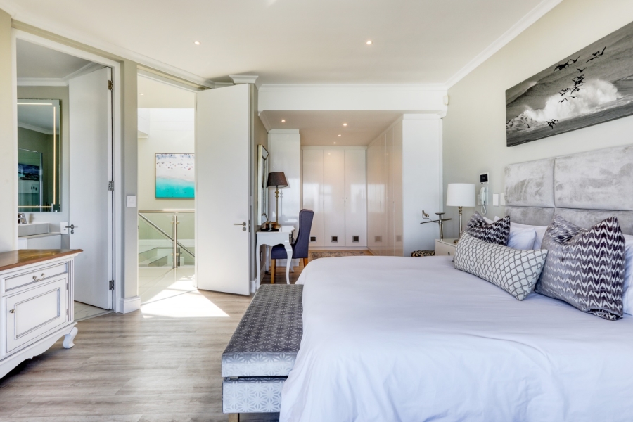 To Let 5 Bedroom Property for Rent in Camps Bay Western Cape